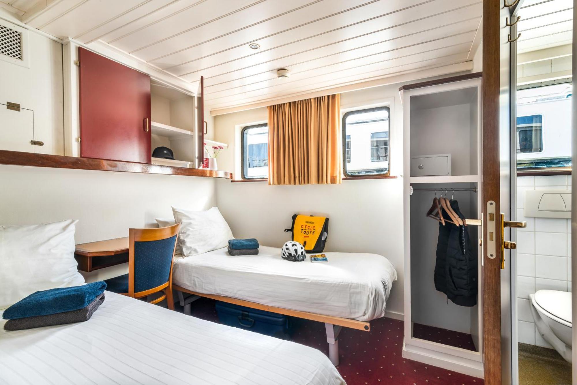 Botel Sailing Home Amsterdam Zewnętrze zdjęcie