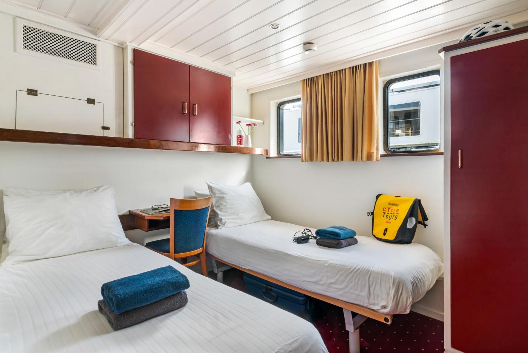 Botel Sailing Home Amsterdam Zewnętrze zdjęcie